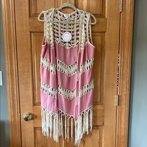NWT Umgee Cream and Pink Crochet Fringe Vest
